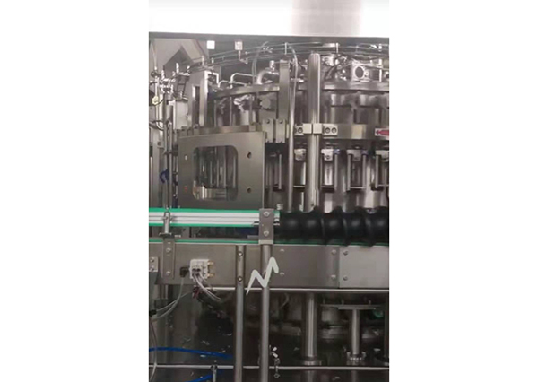 玻璃瓶含氣飲料灌裝機(jī)